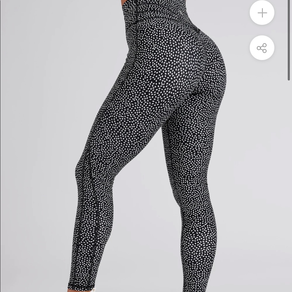Buffbunny Collection Bossy print leggings - size S (never worn)